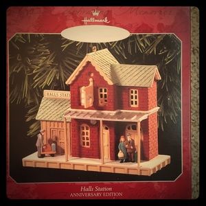 Hallmark keepsake ornament